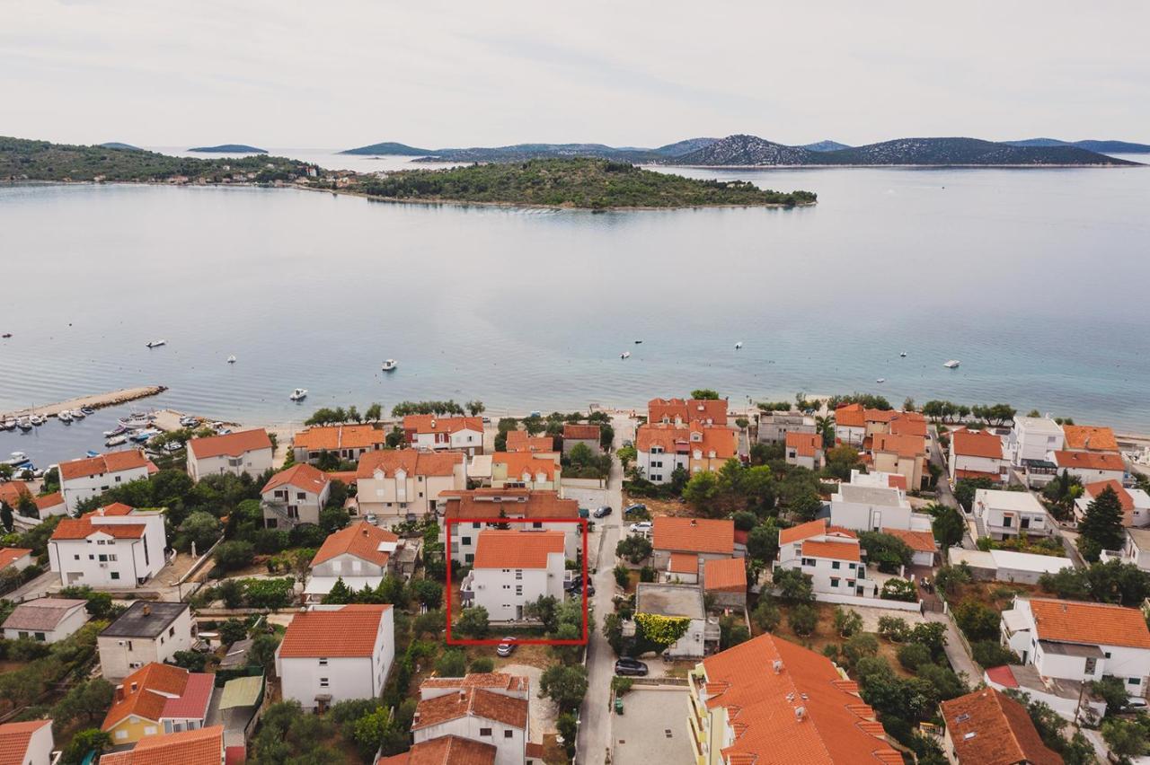 Apartmani Sanja Vodice Bagian luar foto